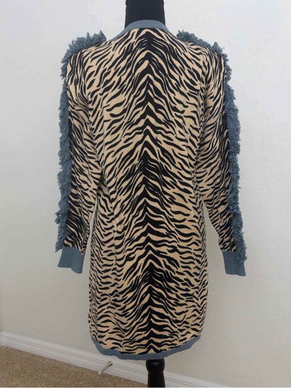 🏛️✨ Stella McCartney Tiger Knit Set | Fits Women’s XS/S - Picture 2 of 8